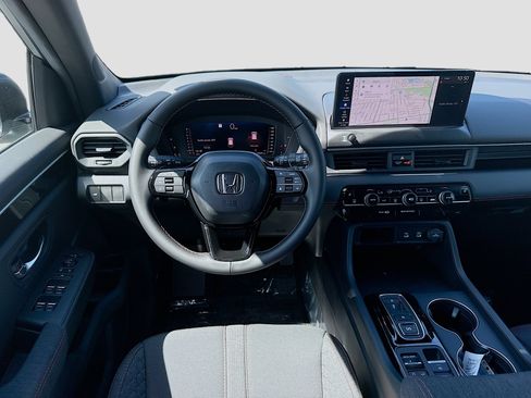 New 2026 Honda Pilot Sport image 18