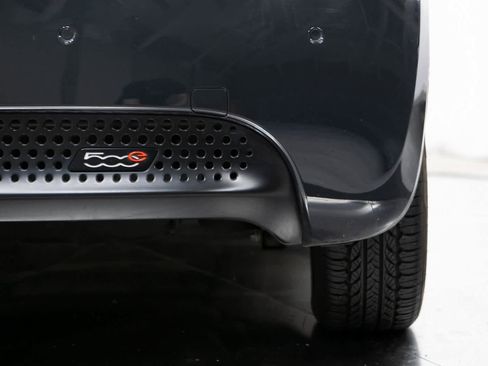 Used 2018 FIAT 500 e w/ Esport Package image 31