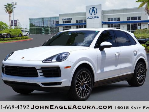 Used 2022 Porsche Cayenne AWD/4WD image 1