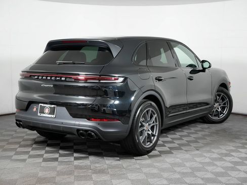 Certified 2024 Porsche Cayenne AWD/4WD image 7