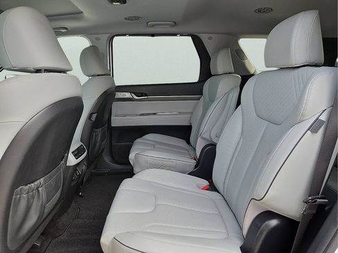 Used 2023 Hyundai Palisade SEL w/ Premium Package FWD image 10