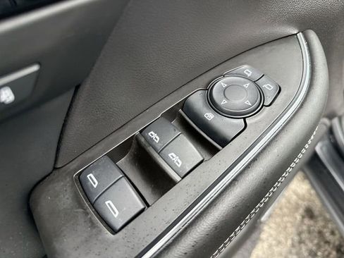 Used 2021 Buick Envision Essence w/ Technology Package I AWD/4WD image 13