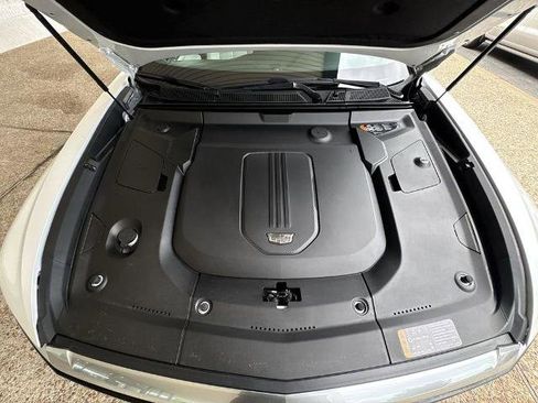 Certified 2024 Cadillac Lyriq Luxury w/ LPO, Floor Liner Package AWD/4WD image 31