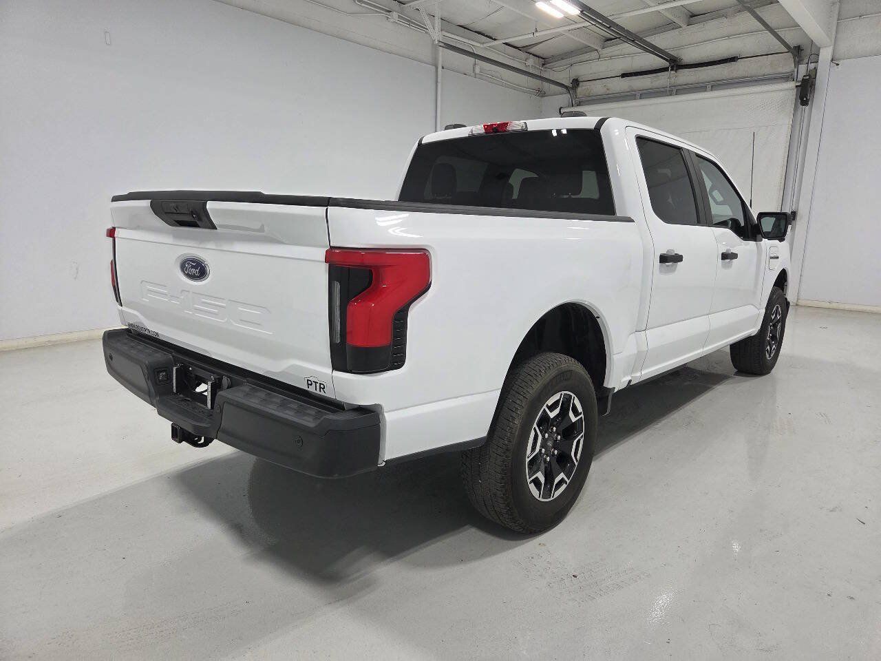 Used 2023 Ford F150 Lightning Pro w/ Tow Technology Package AWD/4WD image 10