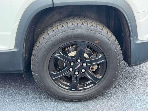 Used 2020 GMC Acadia AT4 w/ Driver Alert Package II AWD/4WD image 8