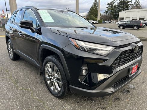 Certified 2025 Toyota RAV4 XLE Premium image 3