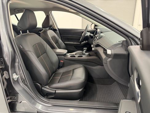 Used 2022 Nissan Altima 2.5 SR image 46