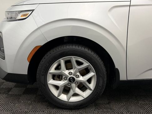 Used 2020 Kia Soul S image 11