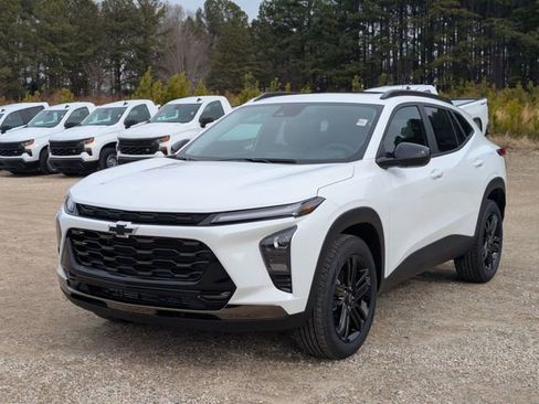 New 2026 Chevrolet Trax ACTIV w/ Sunroof Package image 5