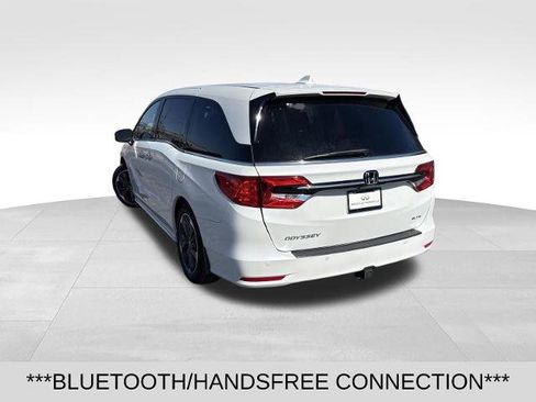 Used 2023 Honda Odyssey Elite image 3