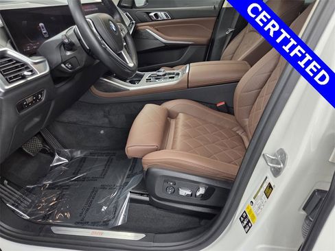 Certified 2023 BMW X7 xDrive40i w/ Premium Package image 27