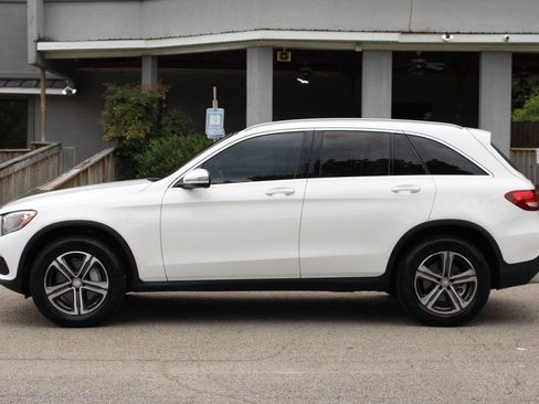 Used 2017 Mercedes-Benz GLC 300 image 4