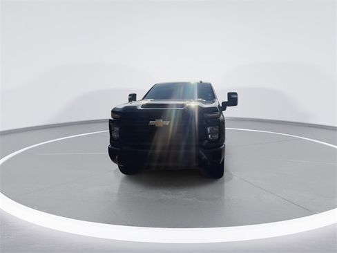 Certified 2025 Chevrolet Silverado 2500 Custom w/ Custom Value Package image 10