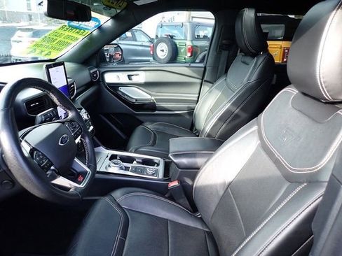 Certified 2021 Ford Explorer ST w/ ST Street Pack image 17