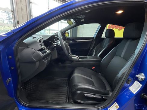 Used 2019 Honda Civic Sport image 11