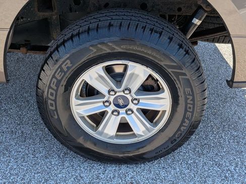 Used 2015 Ford F150 XL w/ Equipment Group 101A Mid AWD/4WD image 24