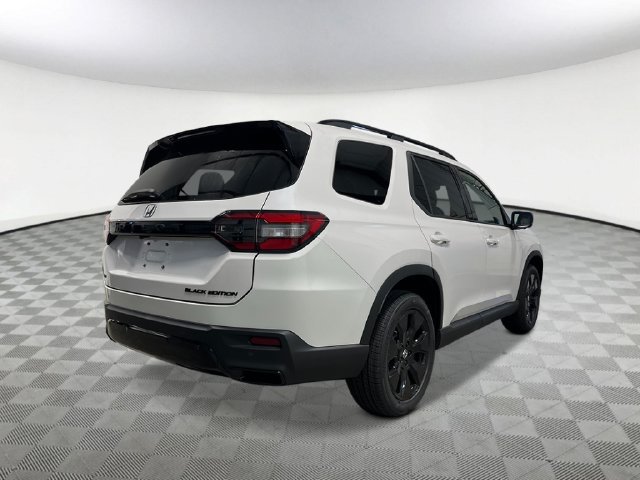 New 2026 Honda Pilot Black Edition image 6