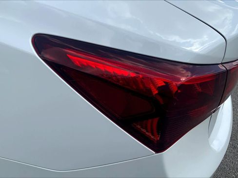 Used 2015 Acura TLX FWD image 28