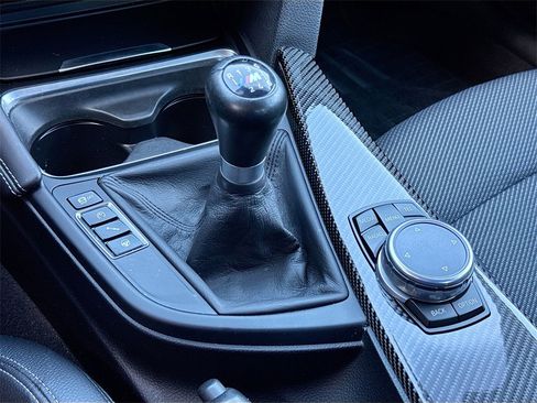 Used 2016 BMW M3 image 23