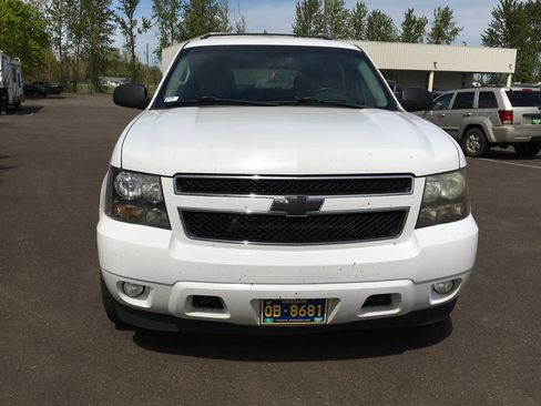 Used 2008 Chevrolet Tahoe LS w/ Skid Plate Package AWD/4WD image 9