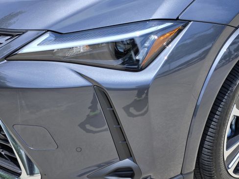 New 2026 Lexus UX 300h FWD image 19