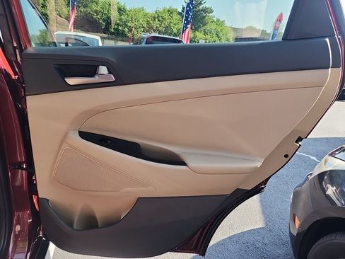 Used 2018 Hyundai Tucson SEL AWD/4WD image 43