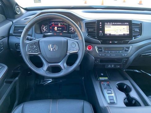 Used 2024 Honda Passport TrailSport image 16