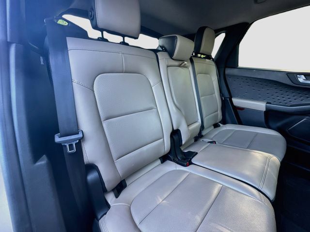 Used 2020 Ford Escape SEL AWD/4WD image 30