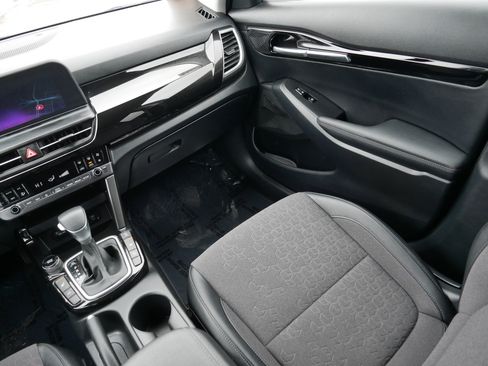 Certified 2025 Kia Seltos X-Line image 11