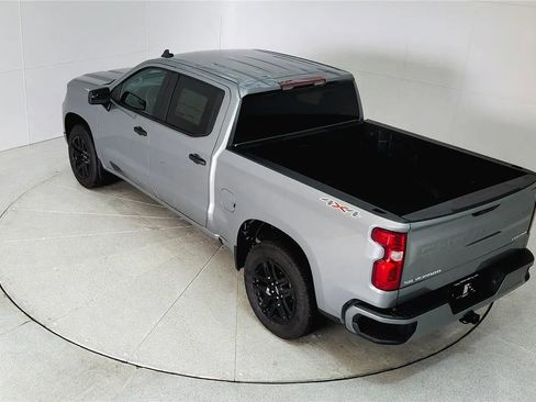 Used 2024 Chevrolet Silverado 1500 Custom image 39