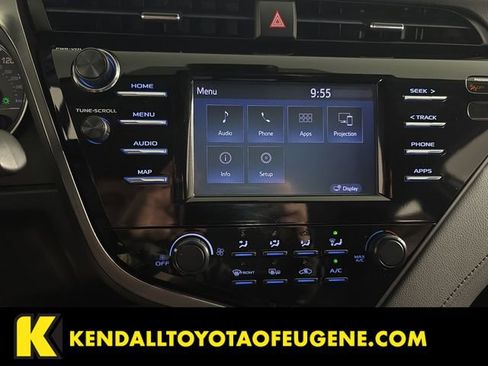 Used 2019 Toyota Camry L image 13