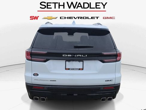 New 2026 GMC Acadia Denali Ultimate w/ LPO, Floor Liner Package AWD/4WD image 6