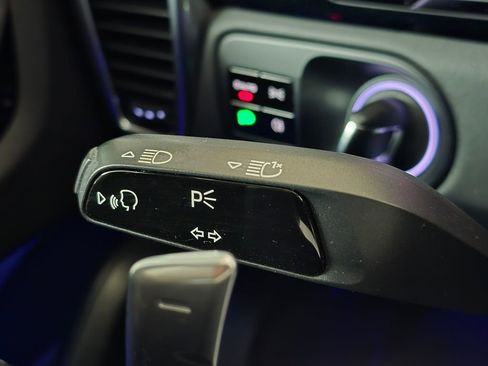 Used 2021 Porsche Cayenne GTS w/ Premium Package image 32