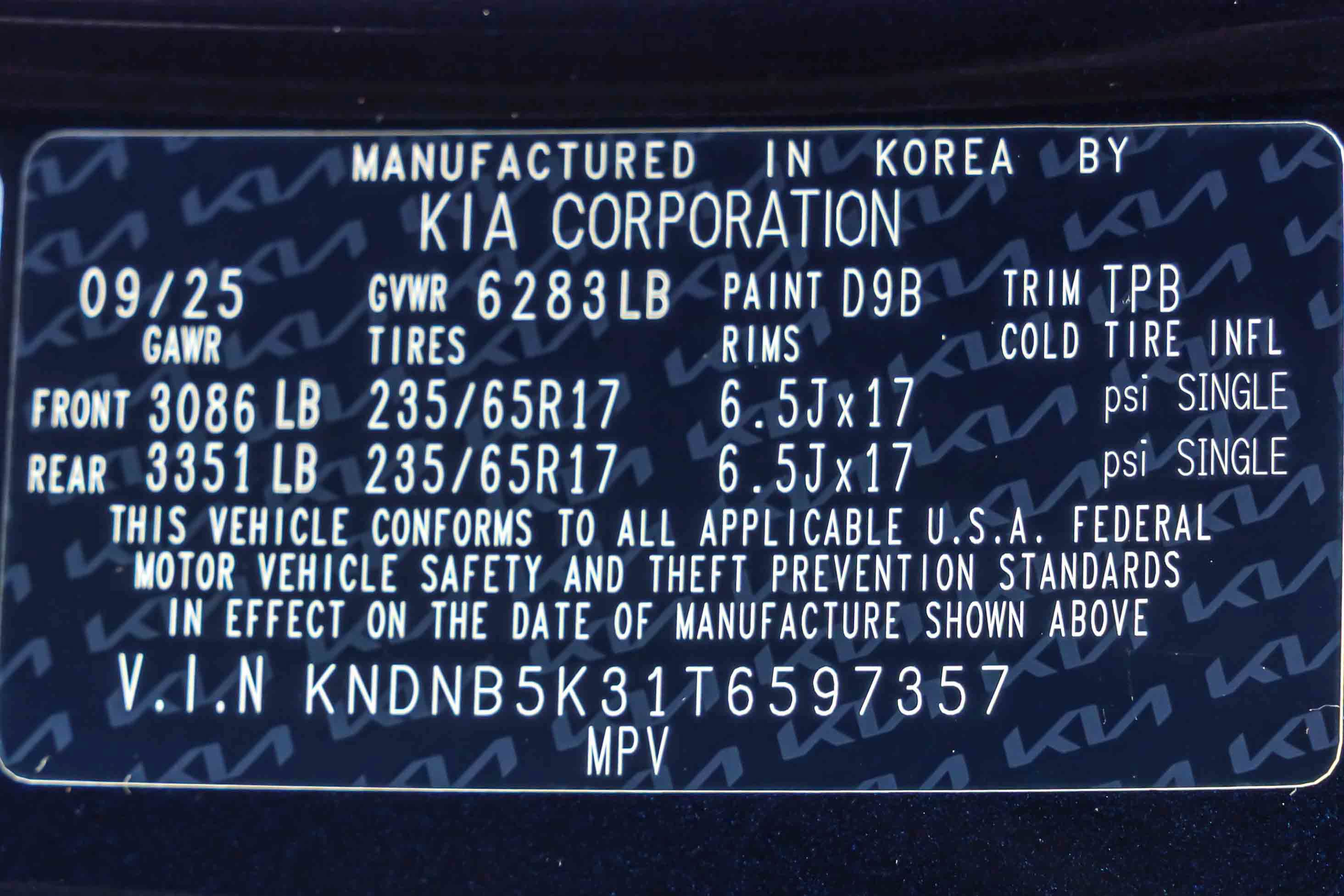 Used 2026 Kia Carnival FWD image 31
