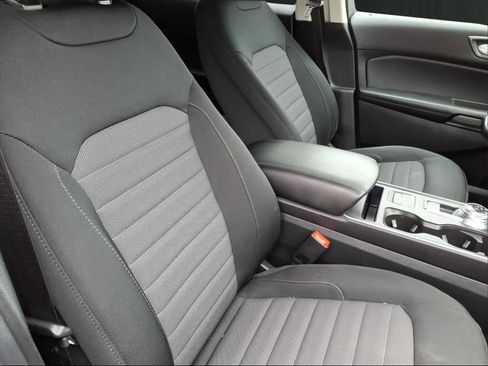 Used 2023 Ford Edge SE image 14