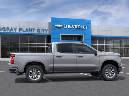 New 2026 Chevrolet Silverado 1500 Custom RWD image 5