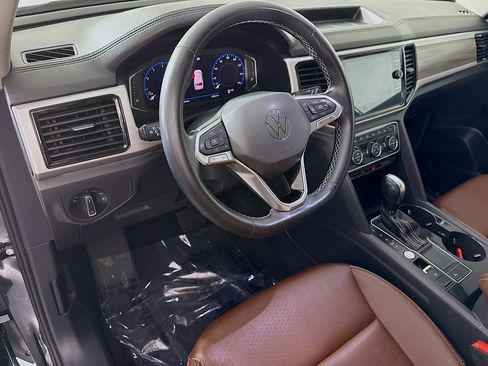 Used 2021 Volkswagen Atlas SEL FWD image 23