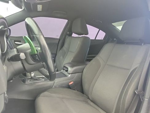 Used 2018 Dodge Charger R/T RWD image 15