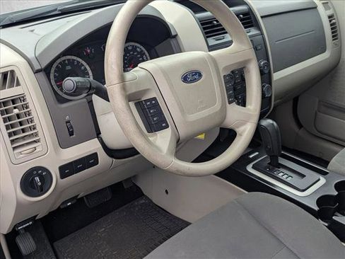 Used 2012 Ford Escape XLS FWD image 7