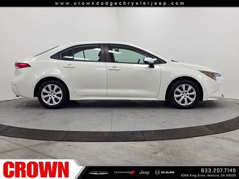 Used 2021 Toyota Corolla LE w/ Carpet Mat Package (TMS) image 8