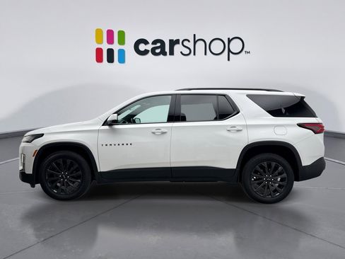 Used 2023 Chevrolet Traverse RS image 2