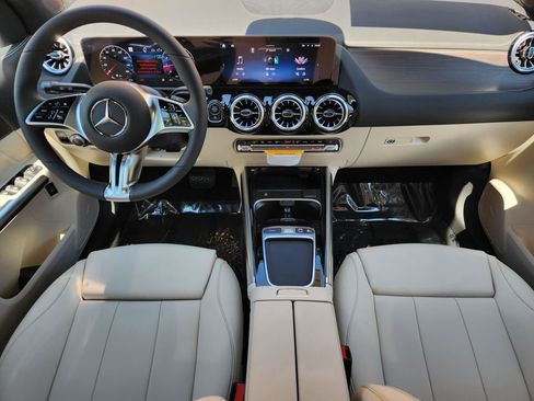 New 2026 Mercedes-Benz GLA 250 4MATIC image 25