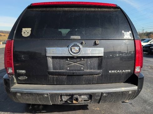 Used 2009 Cadillac Escalade Base image 7