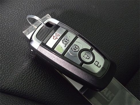 Used 2023 Ford Explorer ST-Line w/ Class IV Trailer Tow Package image 28