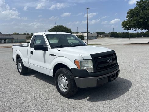 Used 2013 Ford F150 XL RWD image 3