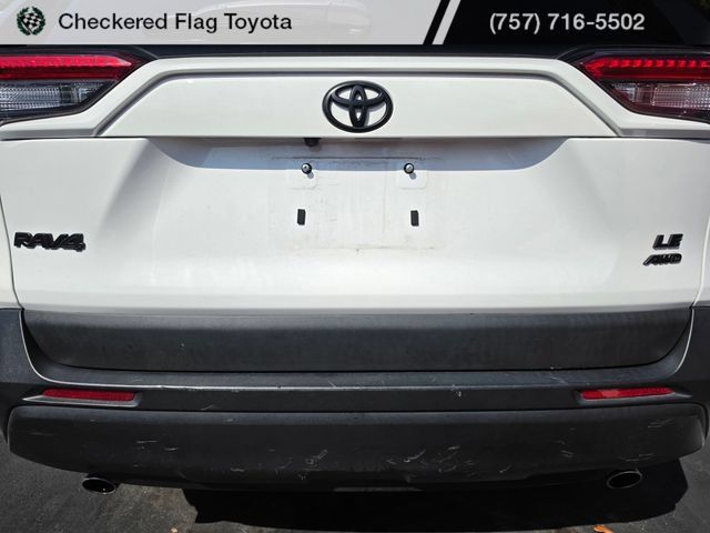 Used 2023 Toyota RAV4 LE AWD/4WD image 7