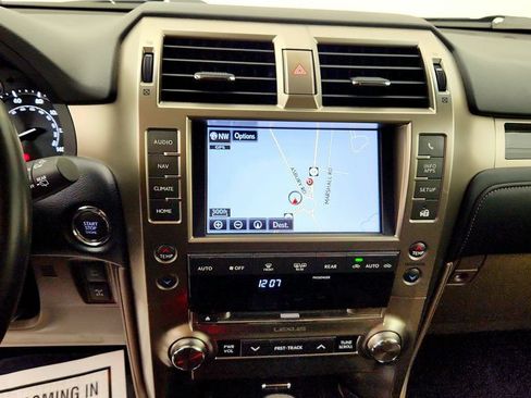Used 2020 Lexus GX 460 Premium w/ Premium Package AWD/4WD image 18