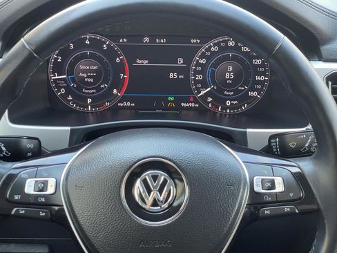 Used 2018 Volkswagen Atlas SEL Premium AWD/4WD image 8