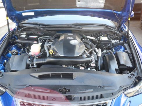 Used 2018 Lexus IS 300 RWD image 35