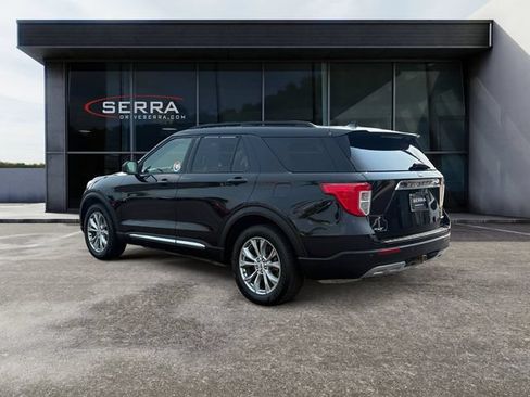 Used 2021 Ford Explorer XLT w/ Equipment Group 202A AWD/4WD image 3